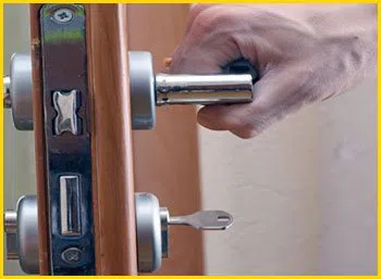 Cleveland Express Locksmith Cleveland, OH 216-606-9017 Cleveland Express Locksmith Cleveland, OH 216-606-9017 - 7-lock-installation